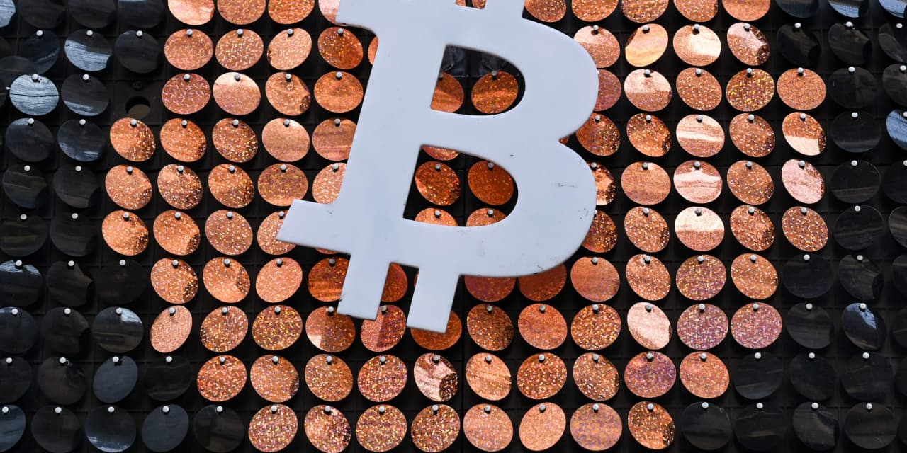 Bitcoin parabolic price rise nearly $ 42,000 ‘mother of all bubbles’