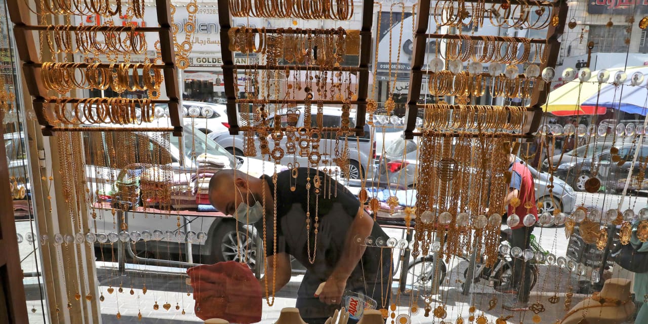 Gold prices jump to start May trade amid subdued dollar, bond yields