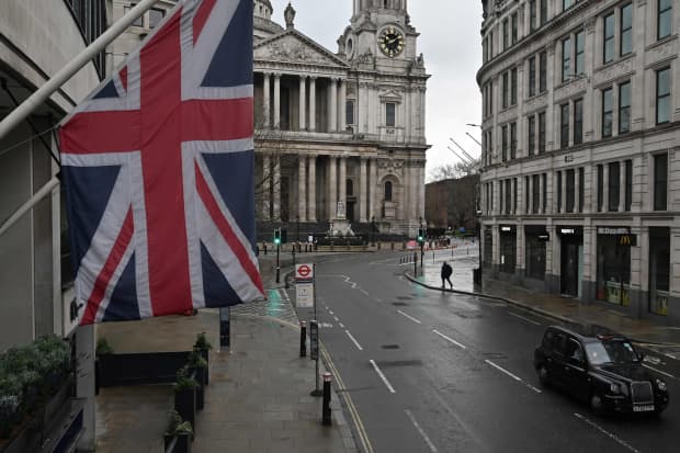 Pound Climbs As Bank Of England Governor Pushes Back Against Negative Interest Rates Marketwatch