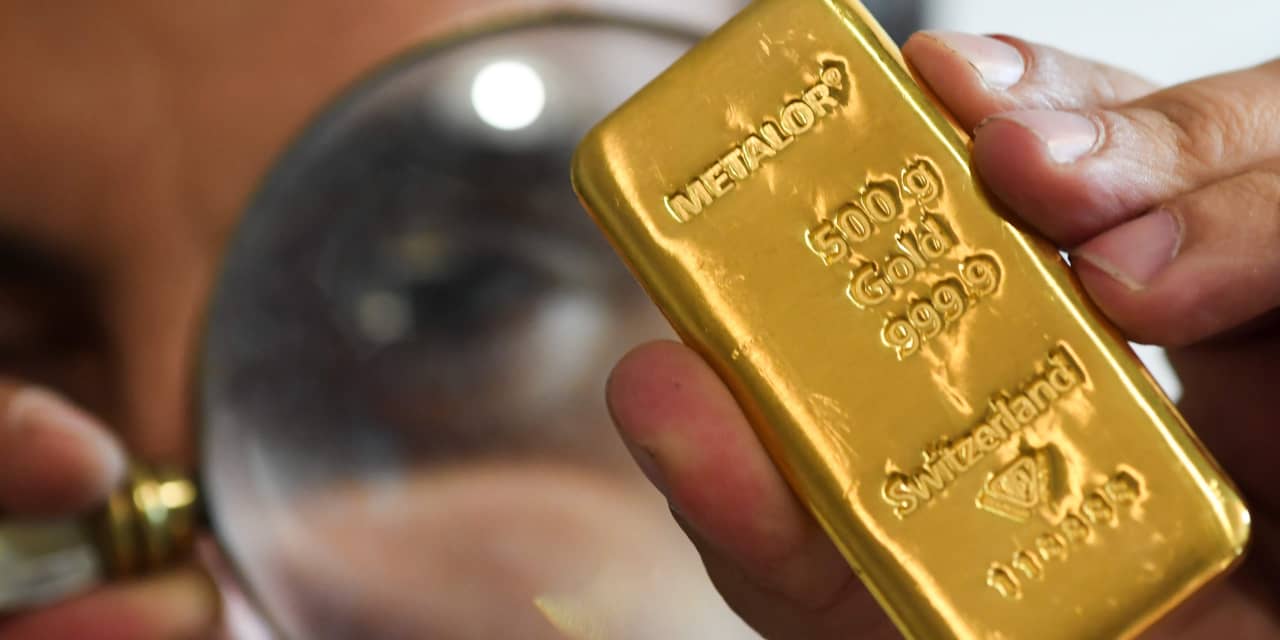 Gold trading will be near its lowest level since June with Treasury yields hovering close to 1.6%