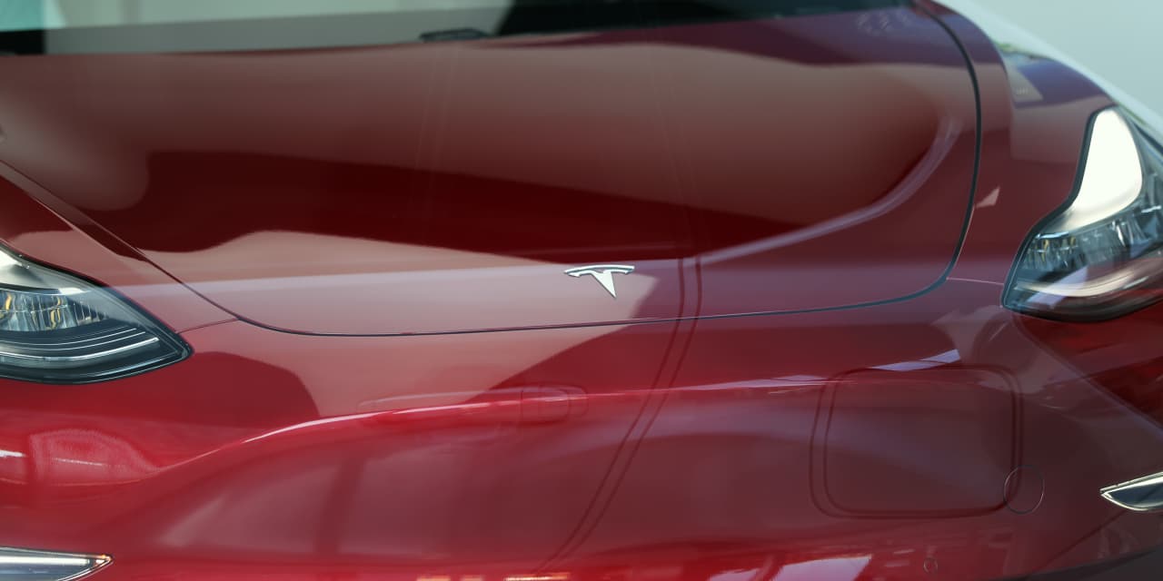 Tesla’s 2021 sales targets are aimed at a carmaker’s fourth-quarter earnings