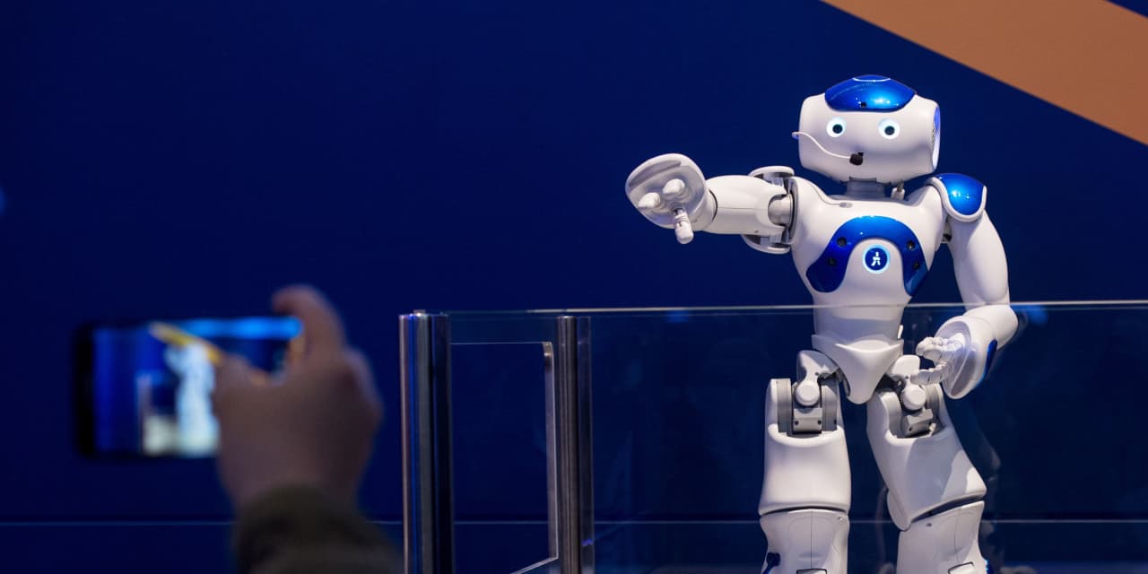 Here’s what the robot fund that is hitting the S&P 500 is investing now