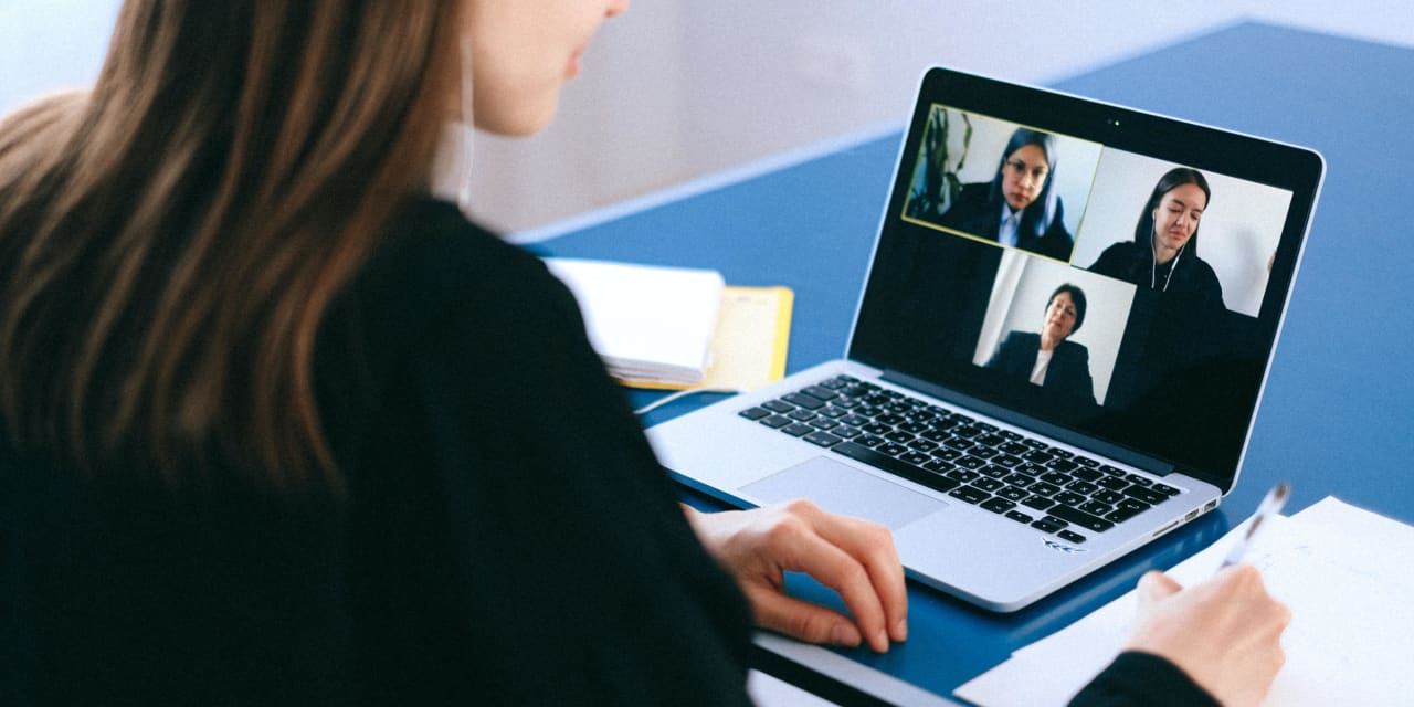 Land the task of your desires with this AI-powered resume-builder