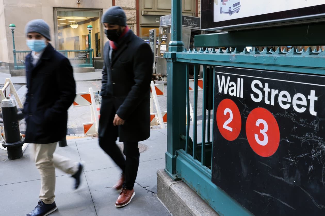 Stocks close sharply higher as Wall Street tries to move past GameStop ...