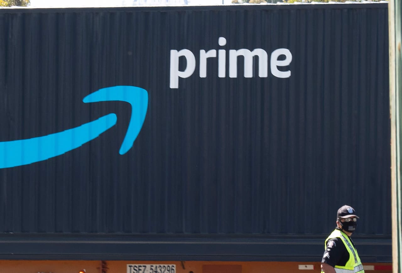 Here's What  Charges for Delivery for Prime and Non-Prime Members