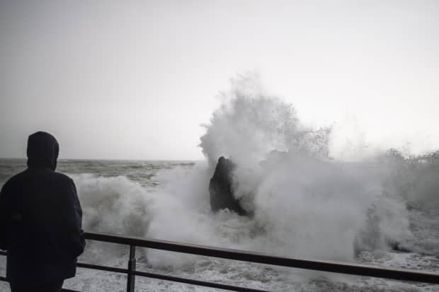 Opinion Code Red Here S What It Means For The Stock Market Now That Company Insiders Are Selling Shares Marketwatch