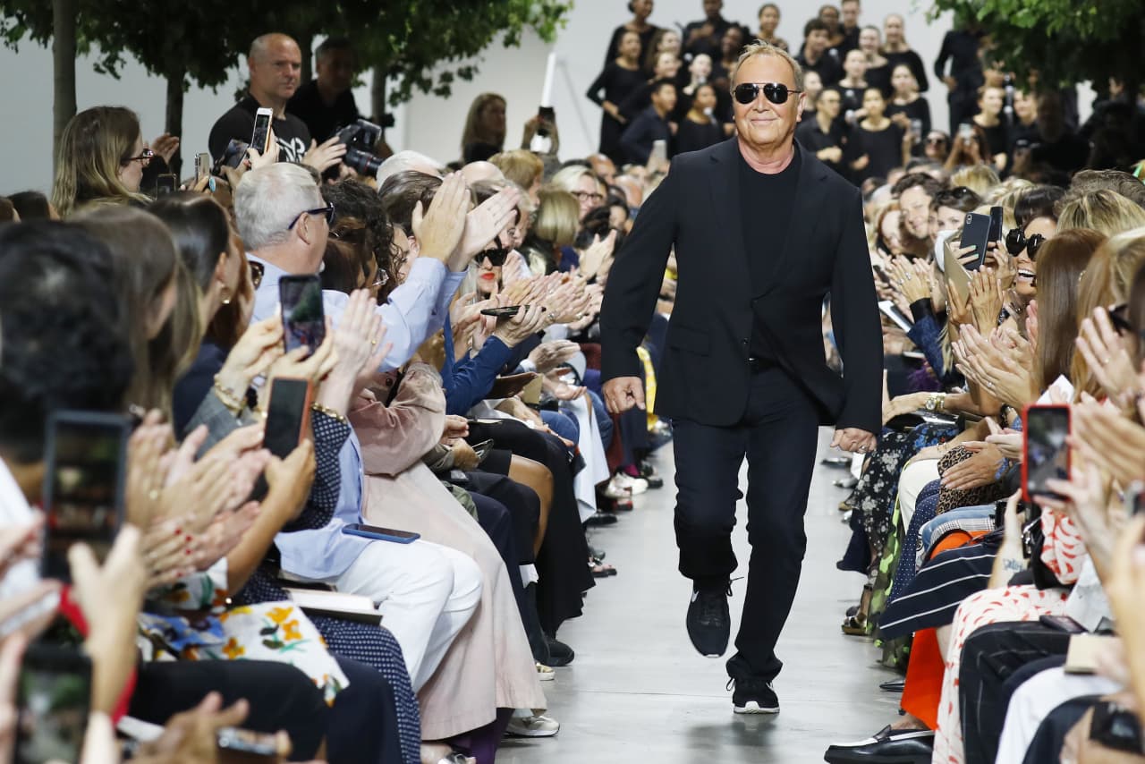 Michael Kors On The Way To Become An American LVMH (NYSE:CPRI