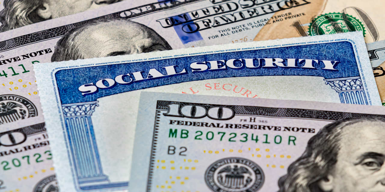 I was forced to take Social Security retirement benefits at 62 instead of  SSI - MarketWatch