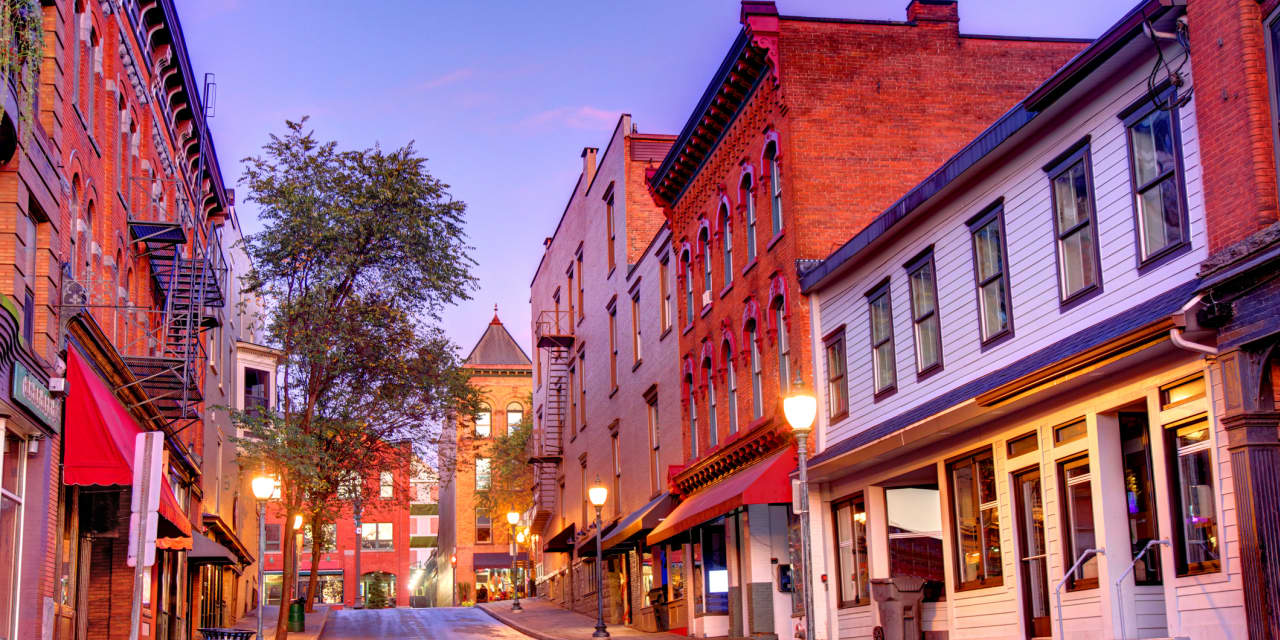 7 great places to live in New York that aren’t the big city MarketWatch