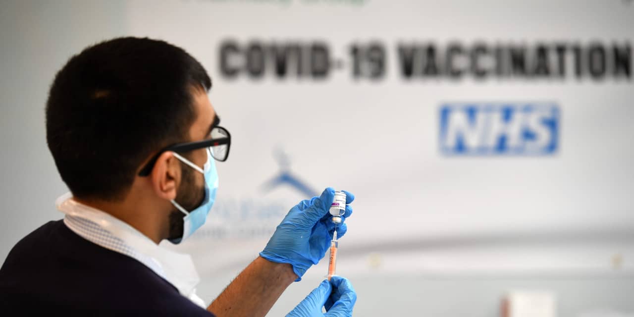Young and healthy adults will be paid £ 4,500 to deliberately become infected with COVID-19 in a new trial