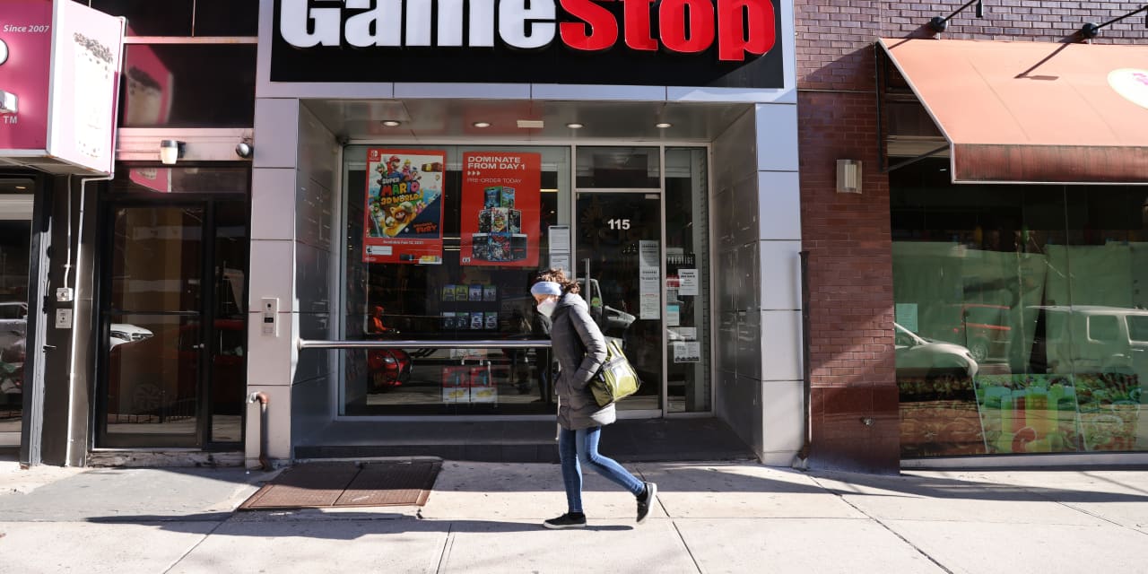 SEC report on GameStop saga declines to rule on causes of trade restrictions