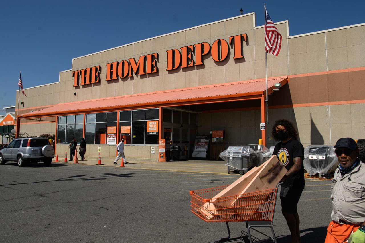 Home Depot becomes first Walmart GoLocal customer