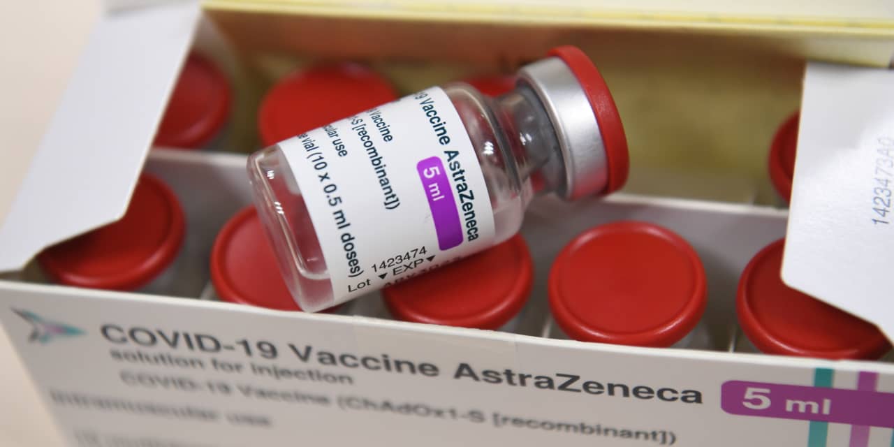 The single dose of AstraZeneca or Pfizer COVID-19 vaccine reduces the risk of hospitalization by more than 80%, the study shows