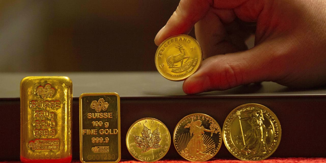 Gold resumes slipping as bond yields rise and dollar companies rise