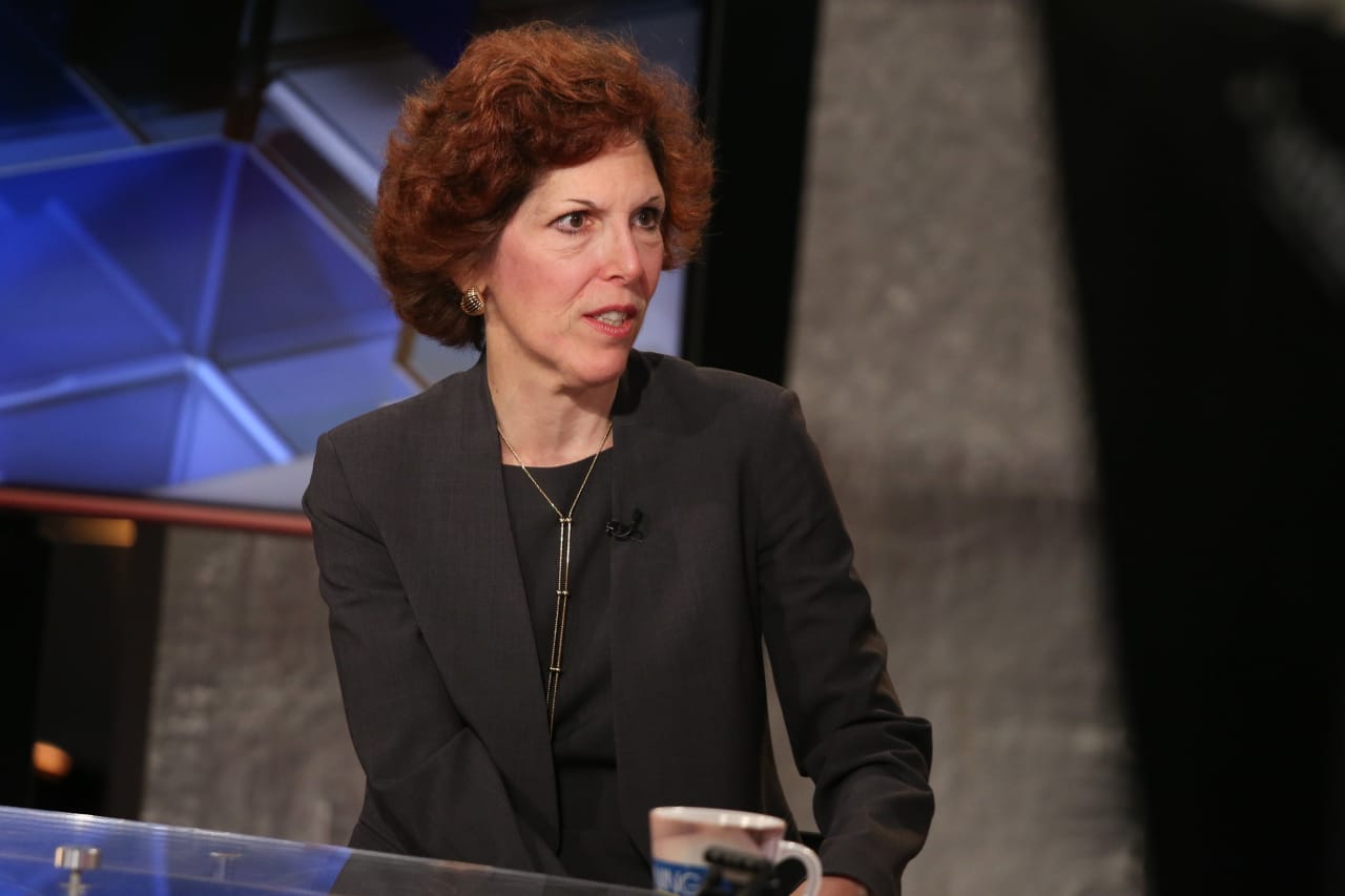 Mester says Fed needs to see more low inflation readings before cutting interest rates