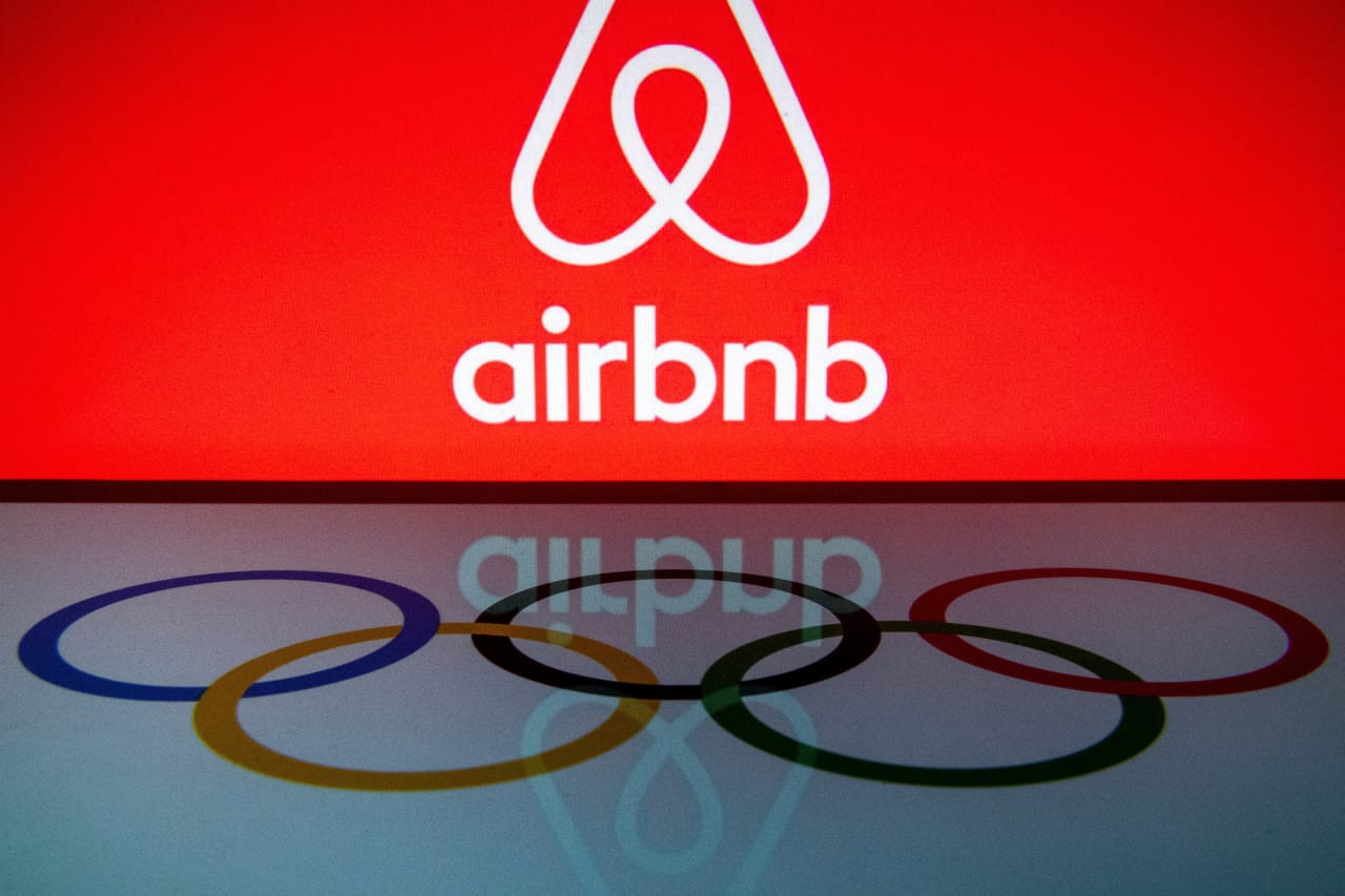 Airbnb expects a stronger summer quarter, spurred by Olympics, but shares fall