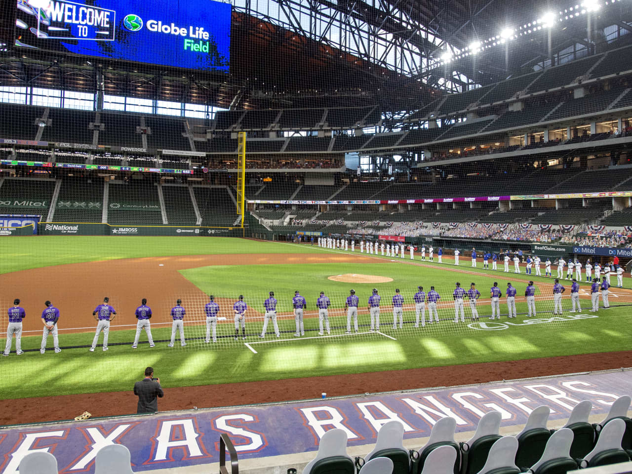 Texas Rangers Plan Capacity Crowd For
