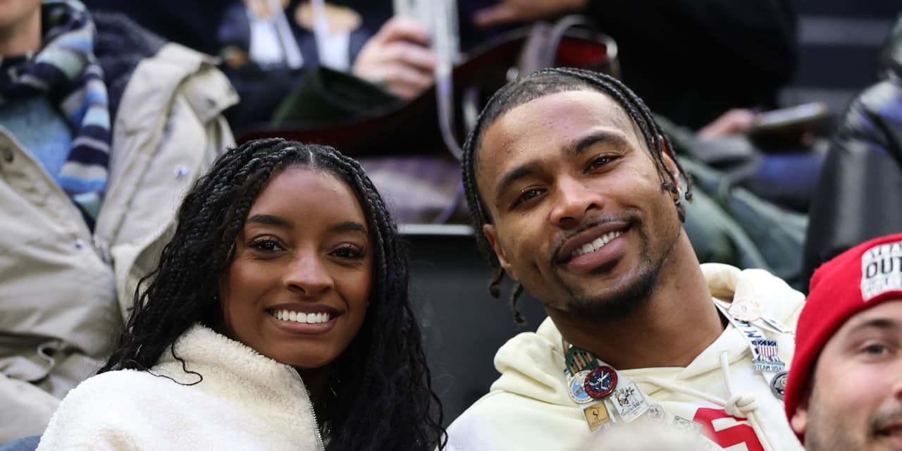 After one month in their custom Texas home, Simone Biles and Jonathan ...