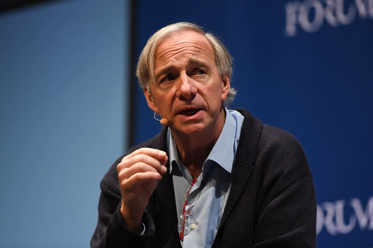 The stock market ‘doesn’t look very bubbly’ to billionaire investor Ray Dalio