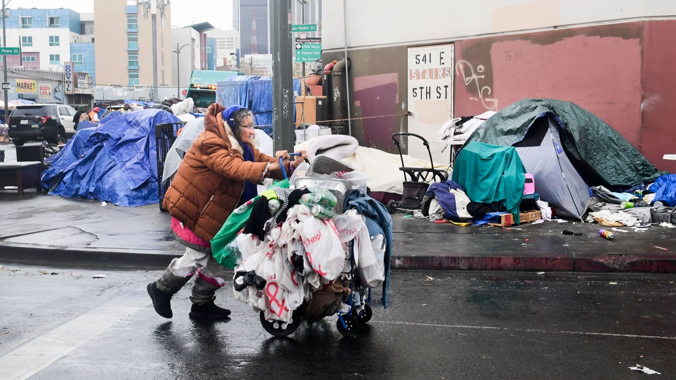 Here S How Homeless Americans Can Get Their 1 400 Stimulus Check Pass It On Marketwatch