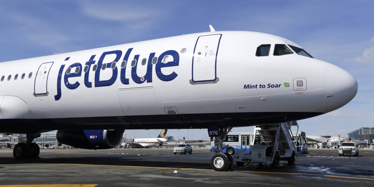 #: JetBlue’s bid for Spirit throws a wrench into the planned Spirit-Frontier merger