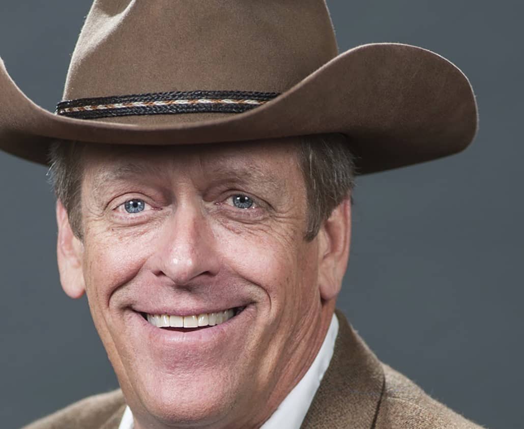 Texas Roadhouse CEO dies from suicide after COVID-19 struggle - MarketWatch