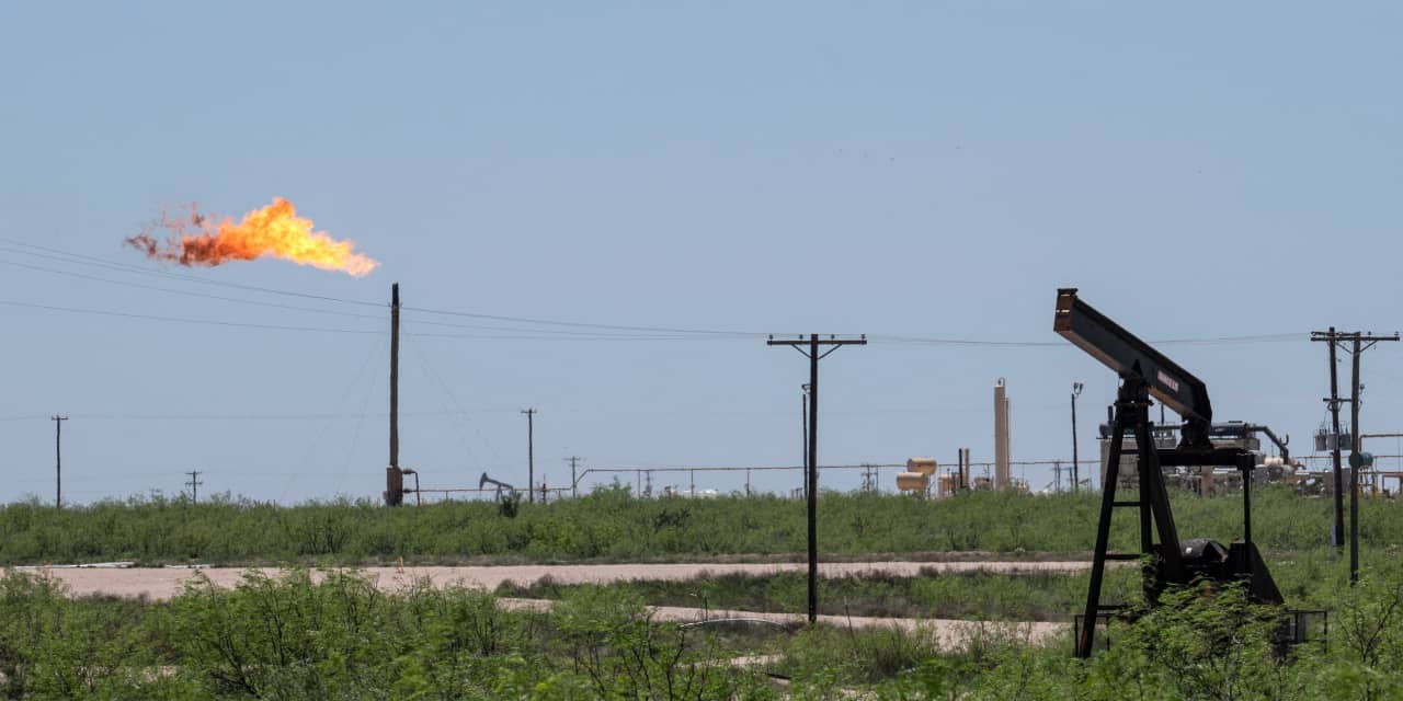 Democrats face choice with infrastructure bill: climate-change action or bipartisan support - MarketWatch