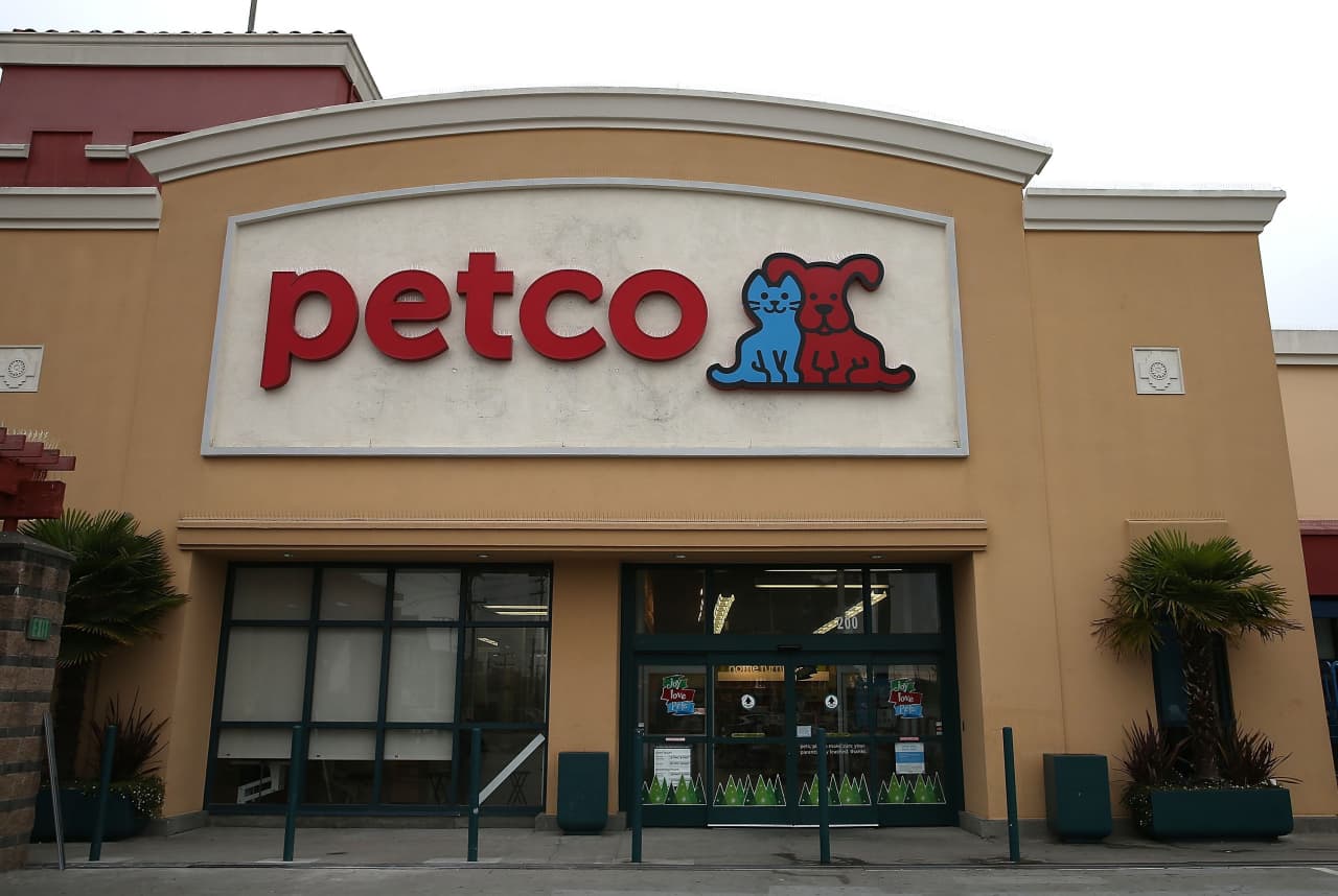 Five Below’s ex-CEO is going to Petco — but could find similar challenges