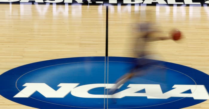 almost-90-of-ncaa-athletic-directors-surveyed-oppose-paying-college