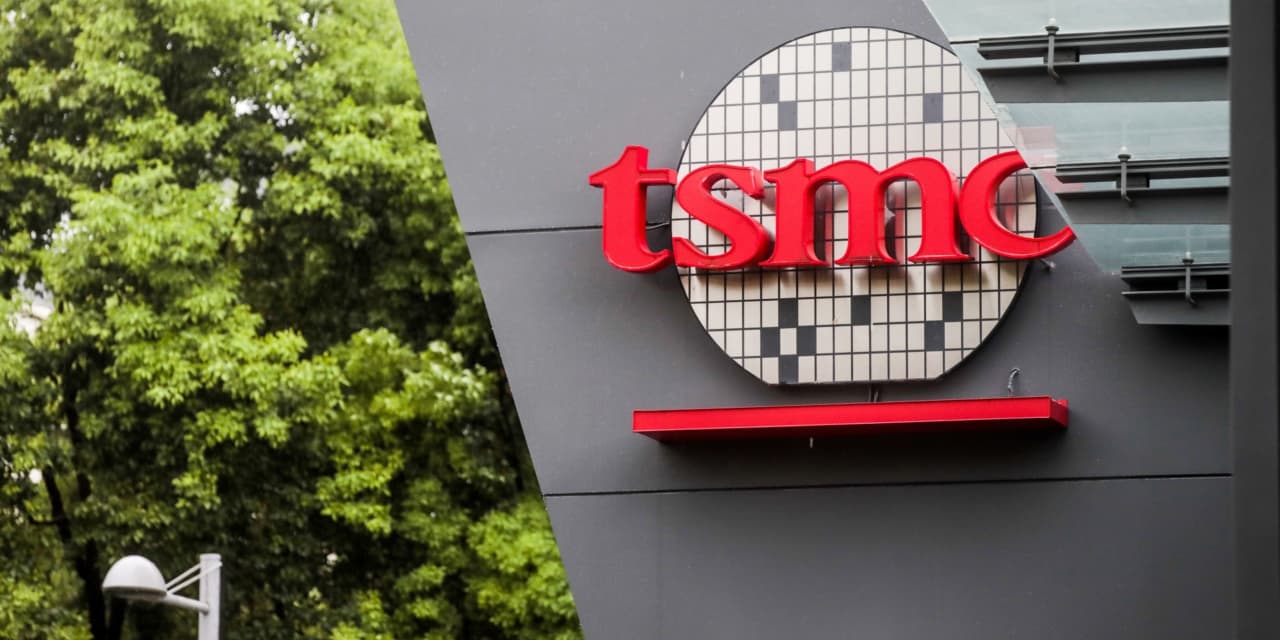 TSMC informa ventas mejores de lo esperado, lo que sugiere que la caída de la industria de semiconductores está comenzando a aliviarse