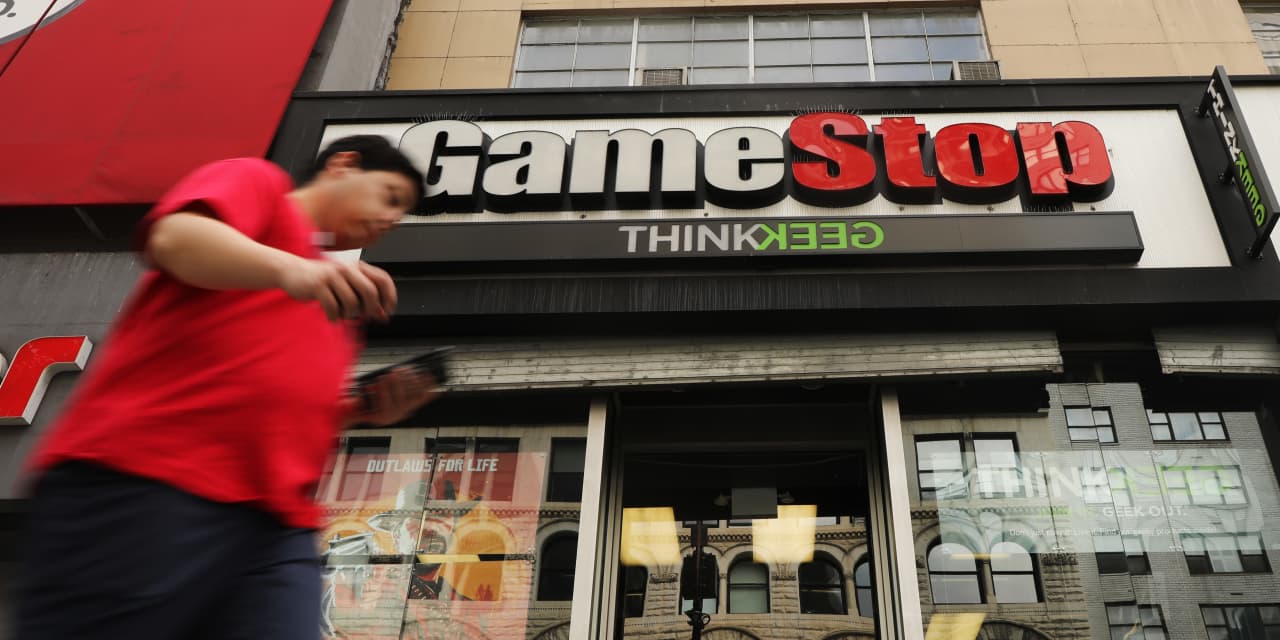 GameStop names Amazon executives as its new CEO, CFO, surprises market with plans to sell more shares - MarketWatch