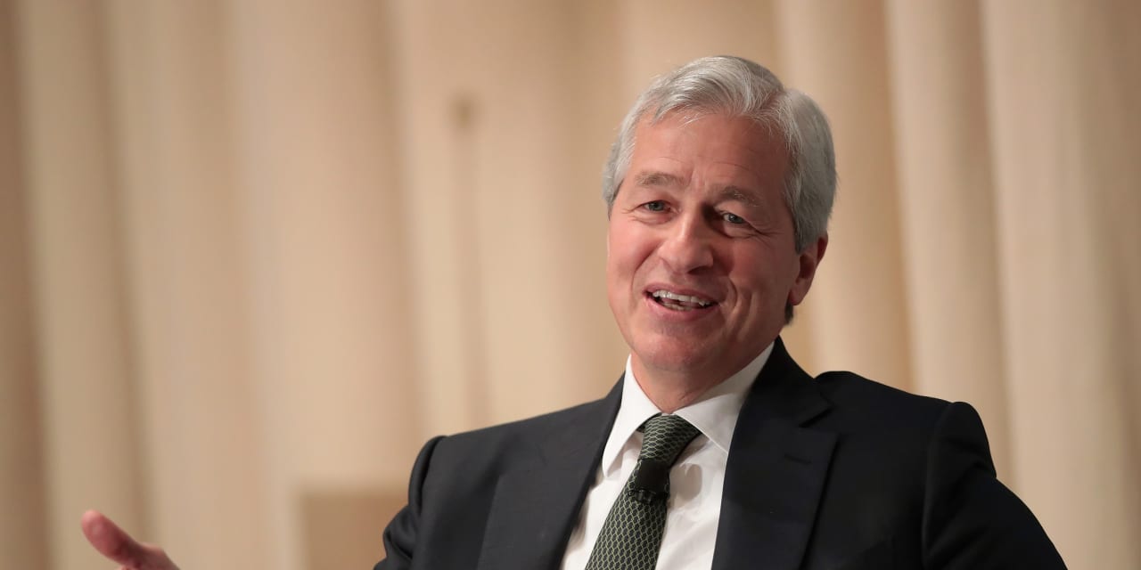 El salario total del CEO de JPMorgan, Jimmy Dimon, en el año de COVID-19 fue el más alto desde la crisis financiera de 2008.