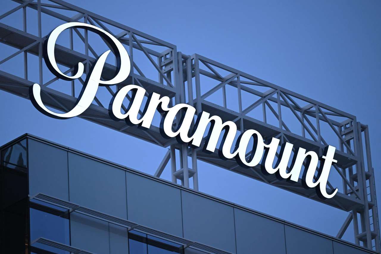 Paramount skids to a loss but says merger expected to close in first half as expected