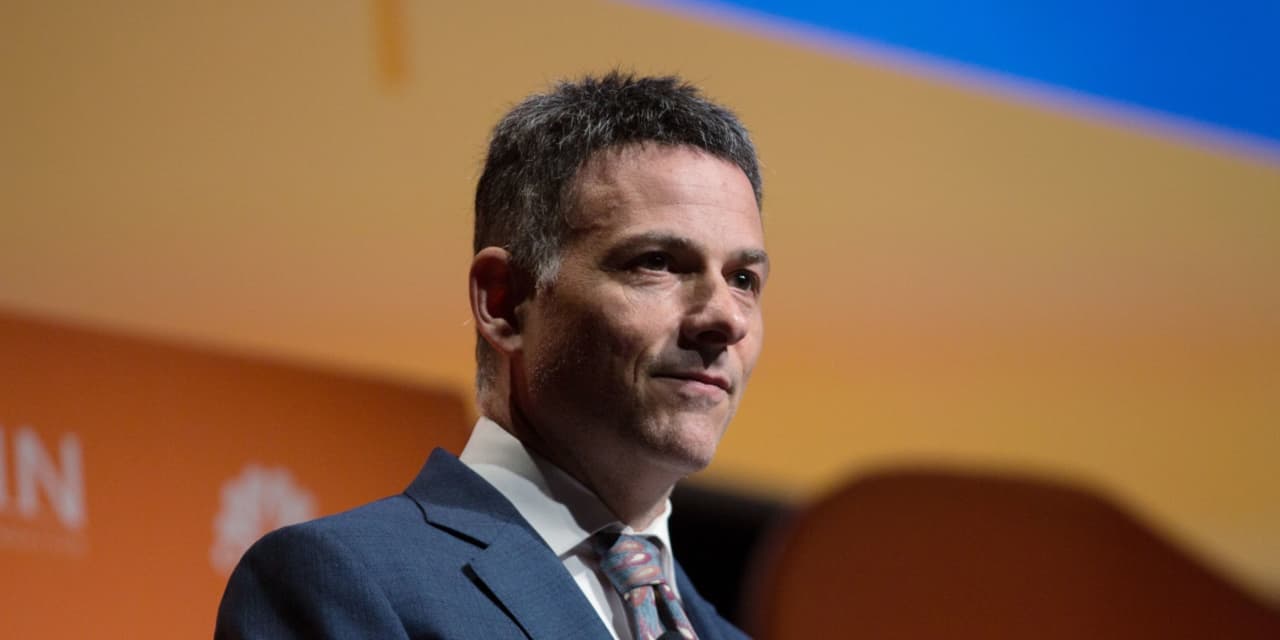 David Einhorn's Greenlight Capital invests in gold