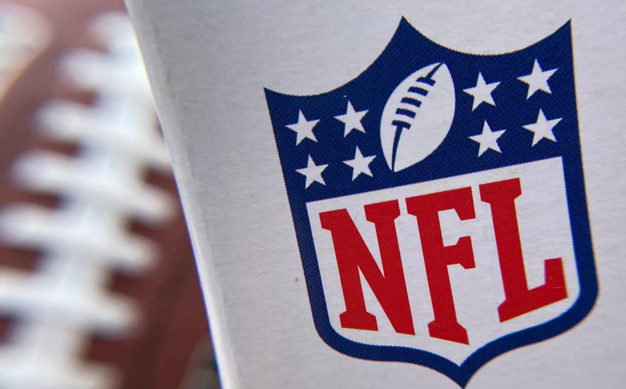 NFL Inks $1 Billion of Betting Deals with Caesars, DraftKings, FanDuel –