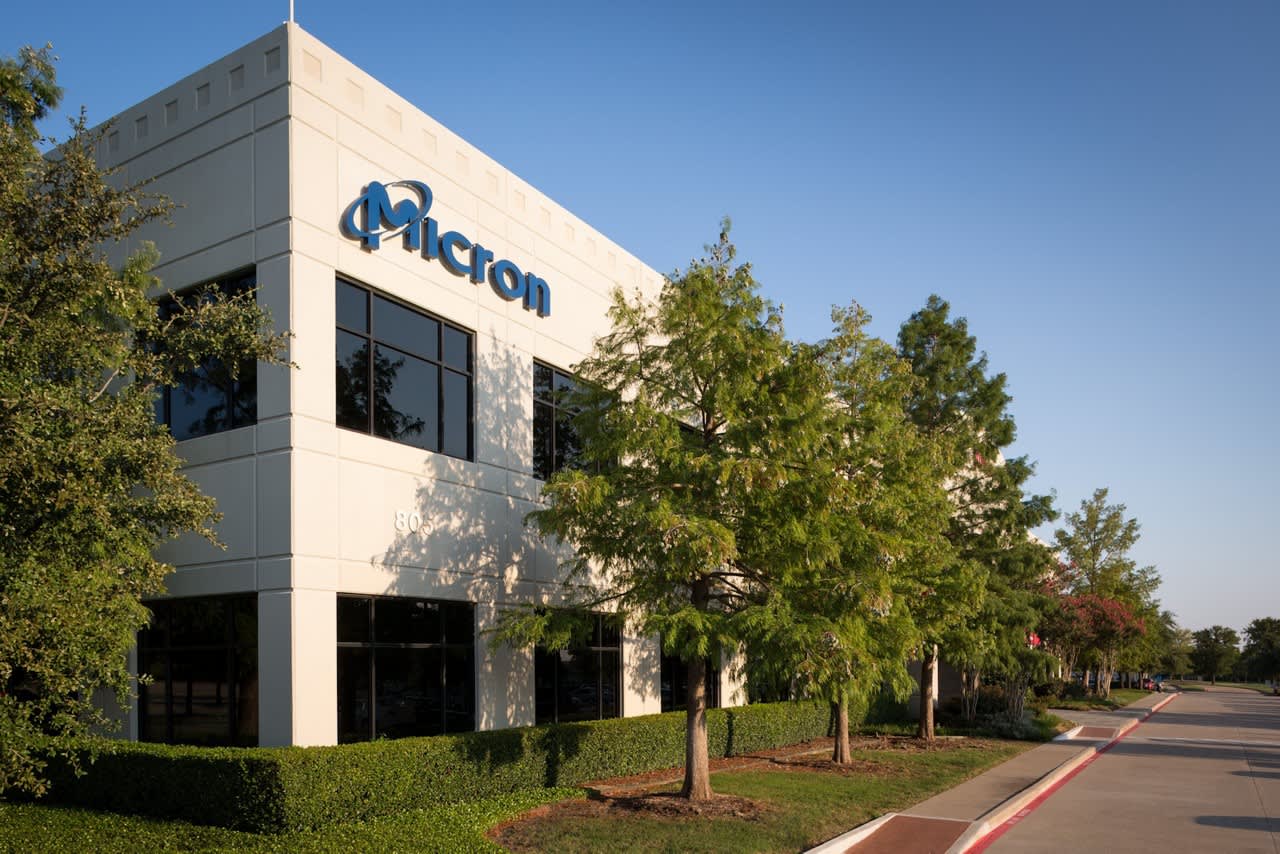 Micron investors will have to wait for 2025 for a bigger AI payoff