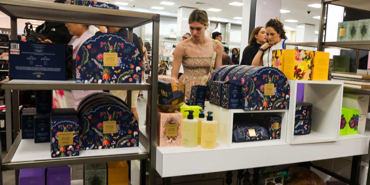 US Retail Sales Rebound 0.6% in June 2025