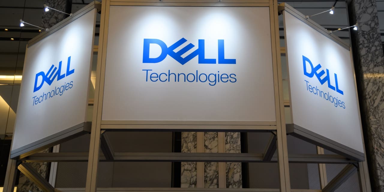 #: Dell to cut staff by 5% as ‘conditions continue to erode’