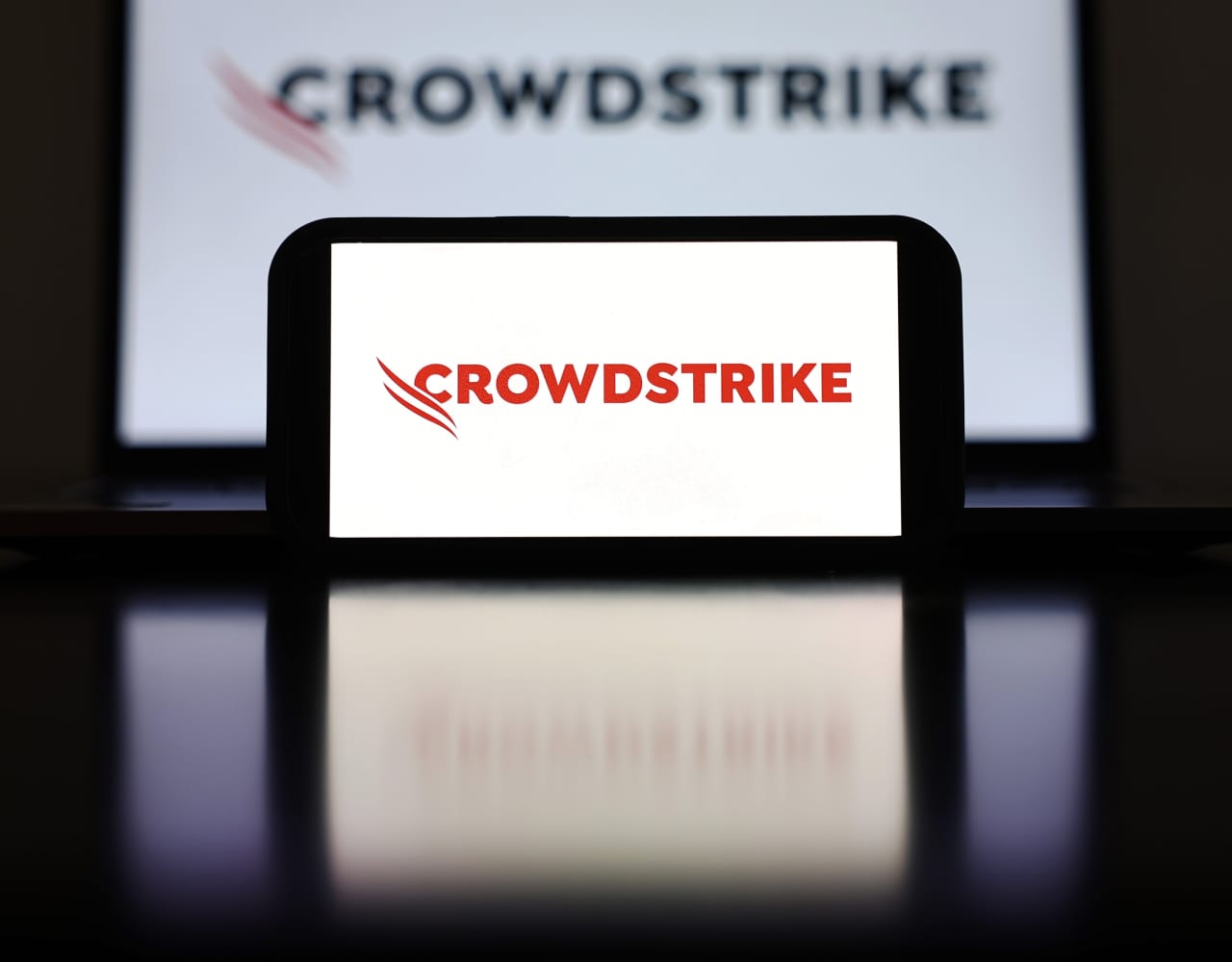 CrowdStrike gives upbeat earnings outlook as AI raises the stakes around cyberthreats