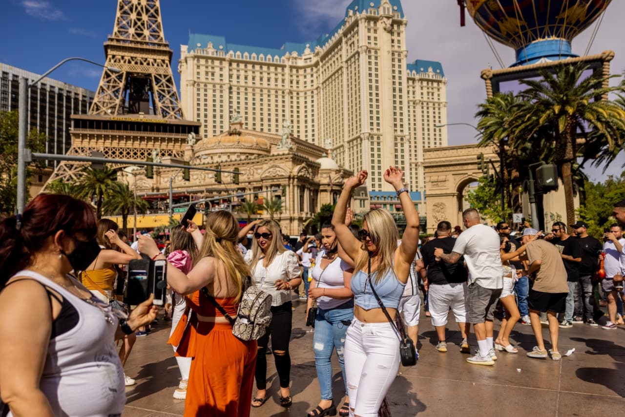 Las Vegas Strip to end pandemic restrictions for fully vaccinated people  June 1 - MarketWatch