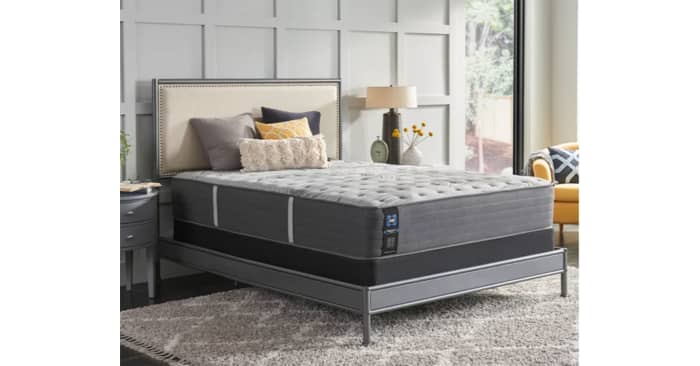 I’m a professional mattress reviewer, and this is the $1,400 mattress I ...