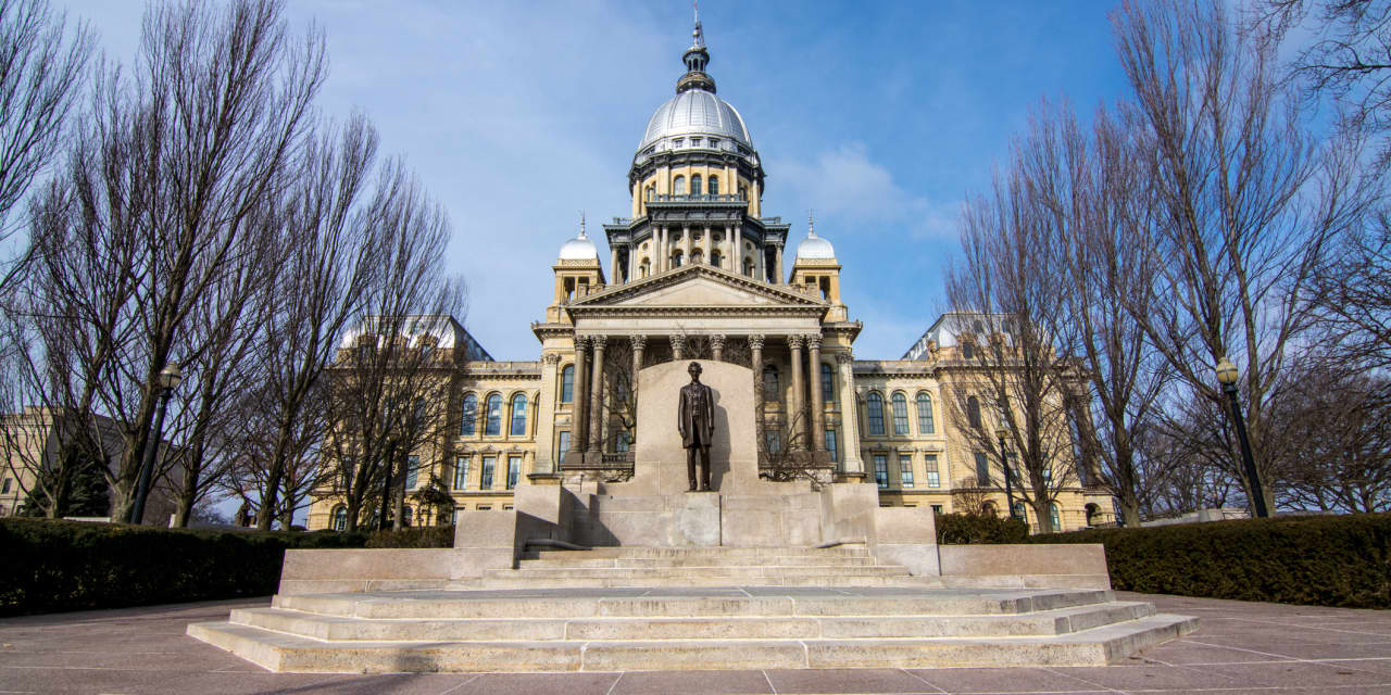 DraftKings and FanDuel parent hit by Illinois sports-tax legislation