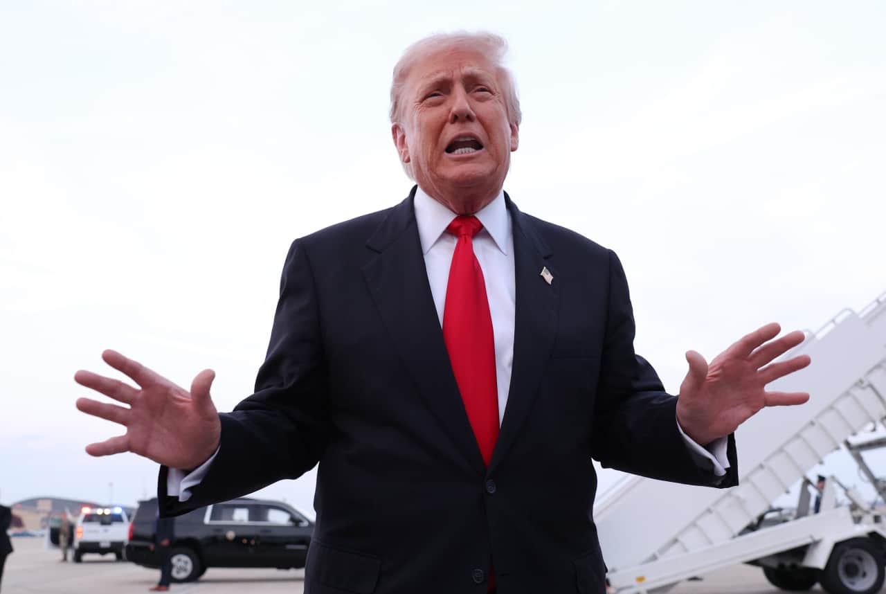 You will never see a $2,000 tariff-rebate check