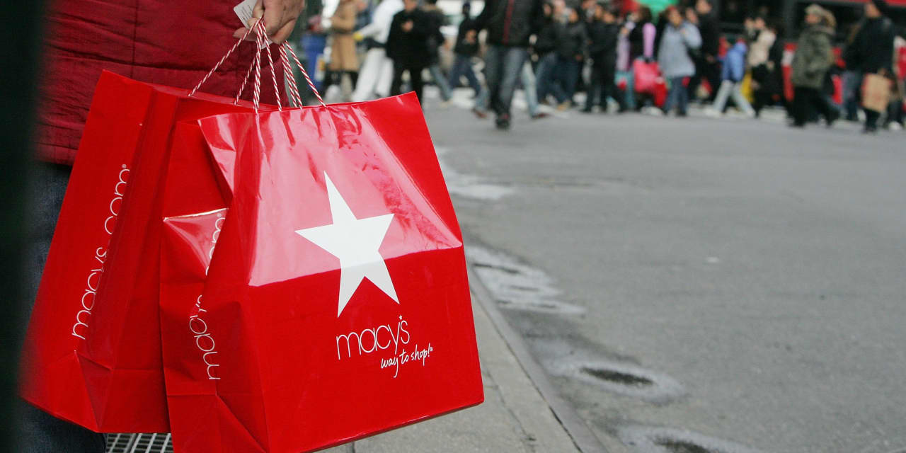 Un grupo de inversores planea comprar Macy’s por casi 6.000 millones de dólares y privatizarla: informe