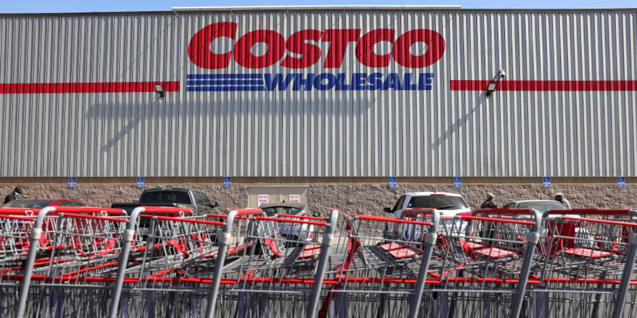 Costco discussing membership rate hikes after renewals hit 90%