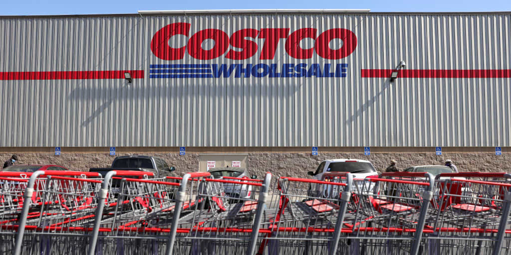 Costco discussing membership rate hikes after renewals hit 90%