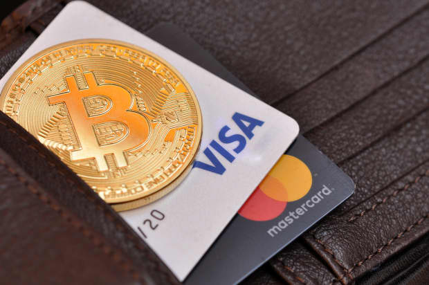 How Does Visa Card Use Crypto? - Visa Grants Coinbase Power To Issue Bitcoin Debit Cards / This allows users to directly load the cards by selling cryptocurrencies held in the wallet back to fiat currencies, and spend from their card.