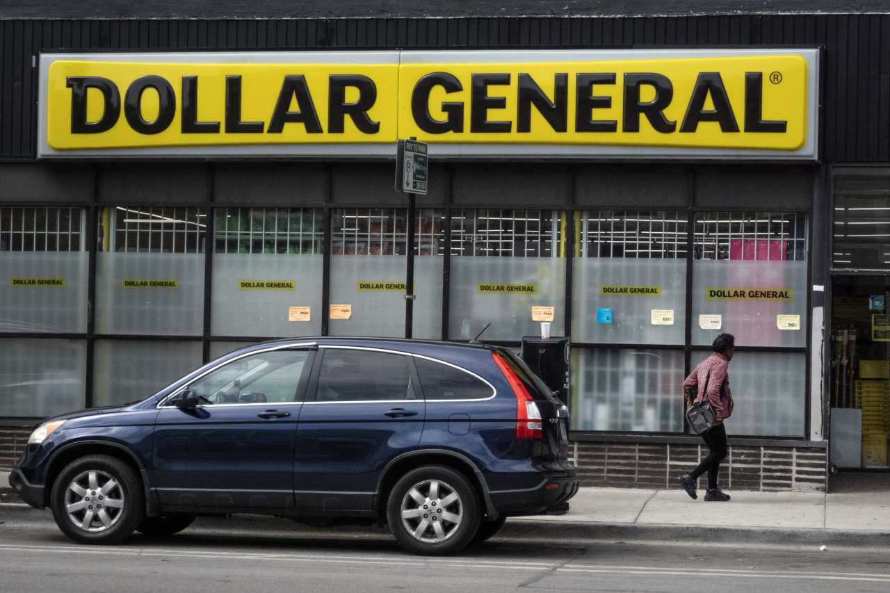 Dollar General is only ‘scratching the surface’ following earnings, analyst says. How DoorDash and Dolly Parton are helping.