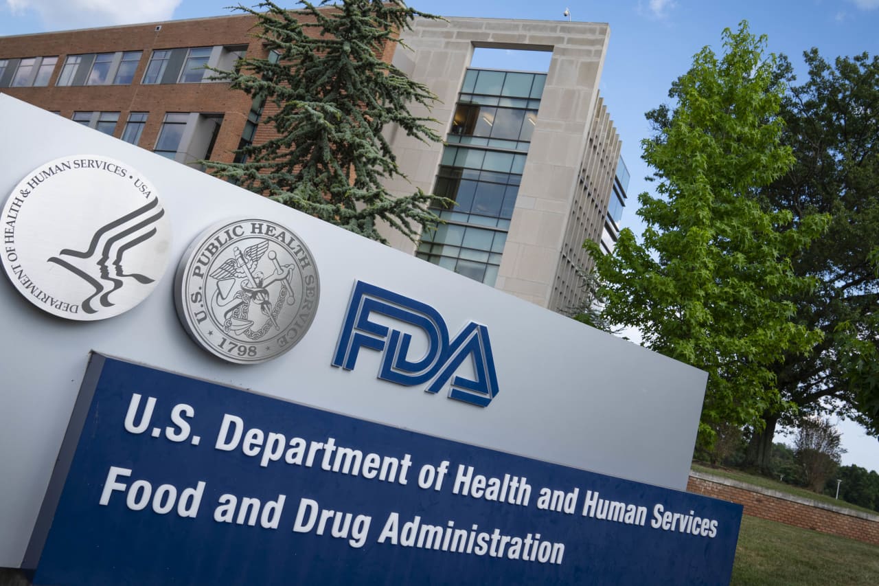 drug-company-paid-user-fees-under-the-microscope-with-beleaguered-fda-in-funding-talks-marketwatch
