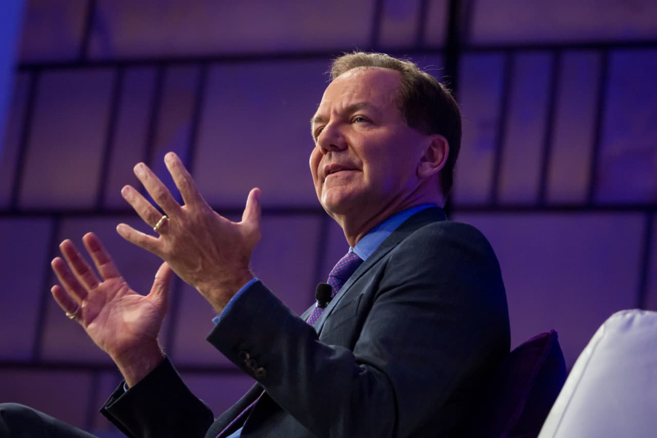 Paul Tudor Jones says U.S. stocks will fall to new lows — even if Trump dramatically dials back China tariffs